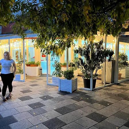 58 Unirii 75 H1 Boekarest