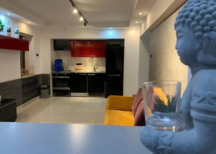 58 Unirii 75 H1 شقة بوخارست